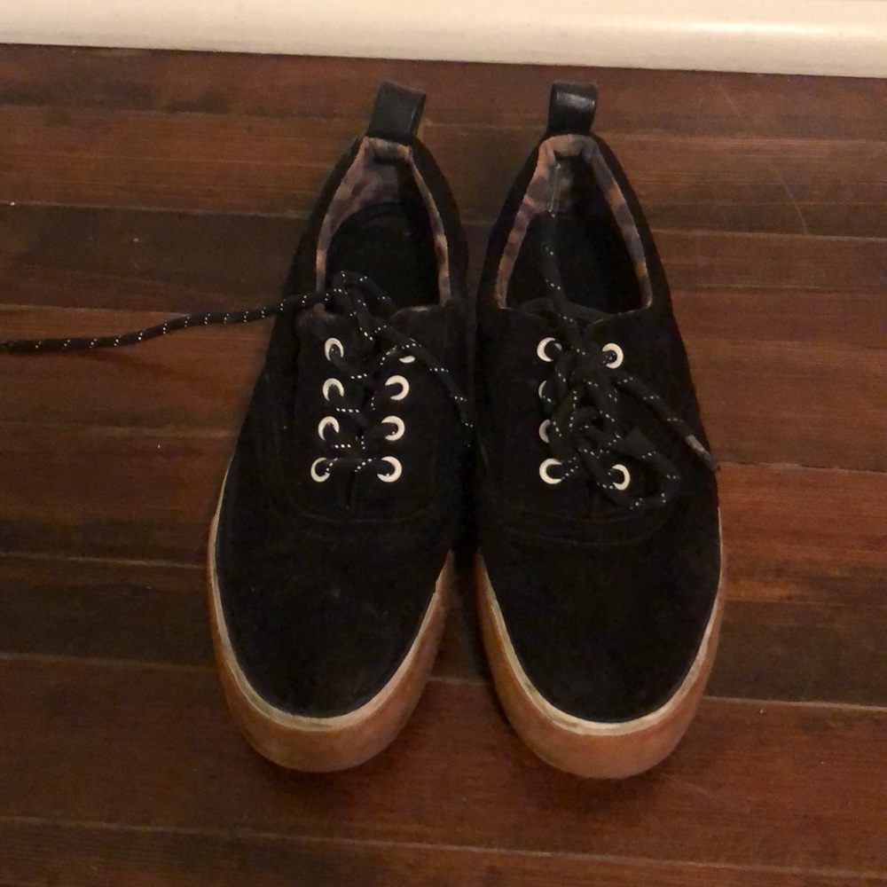platform suede sneakers sz 7 BERSHKA
